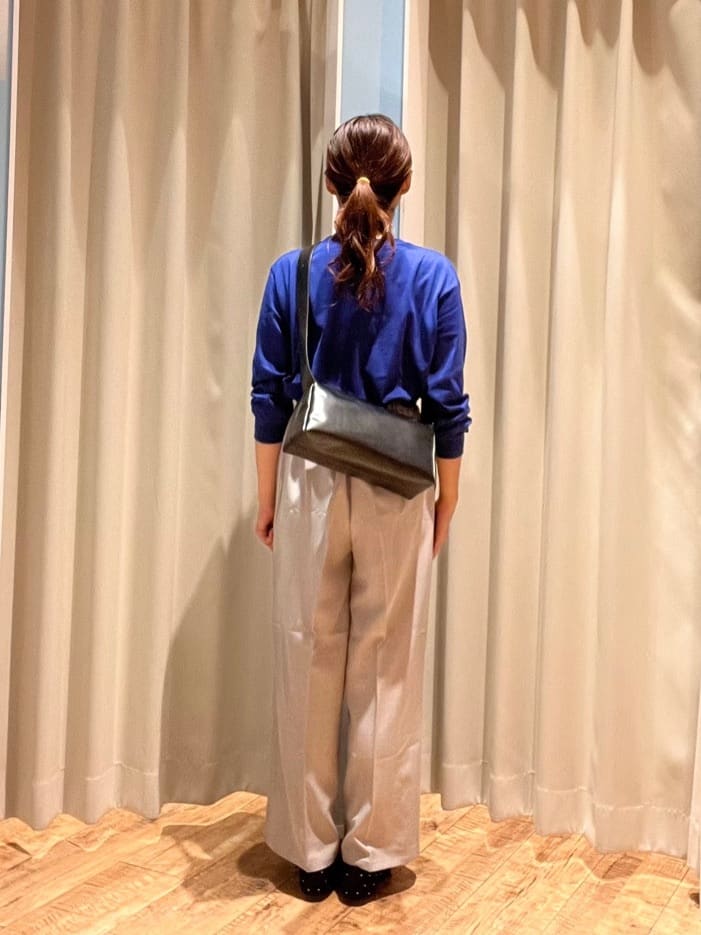 もんちゃんさんの「SHOO･LA･RUE｜グラフィックアソート ベーシックロンT」を使ったコーディネート