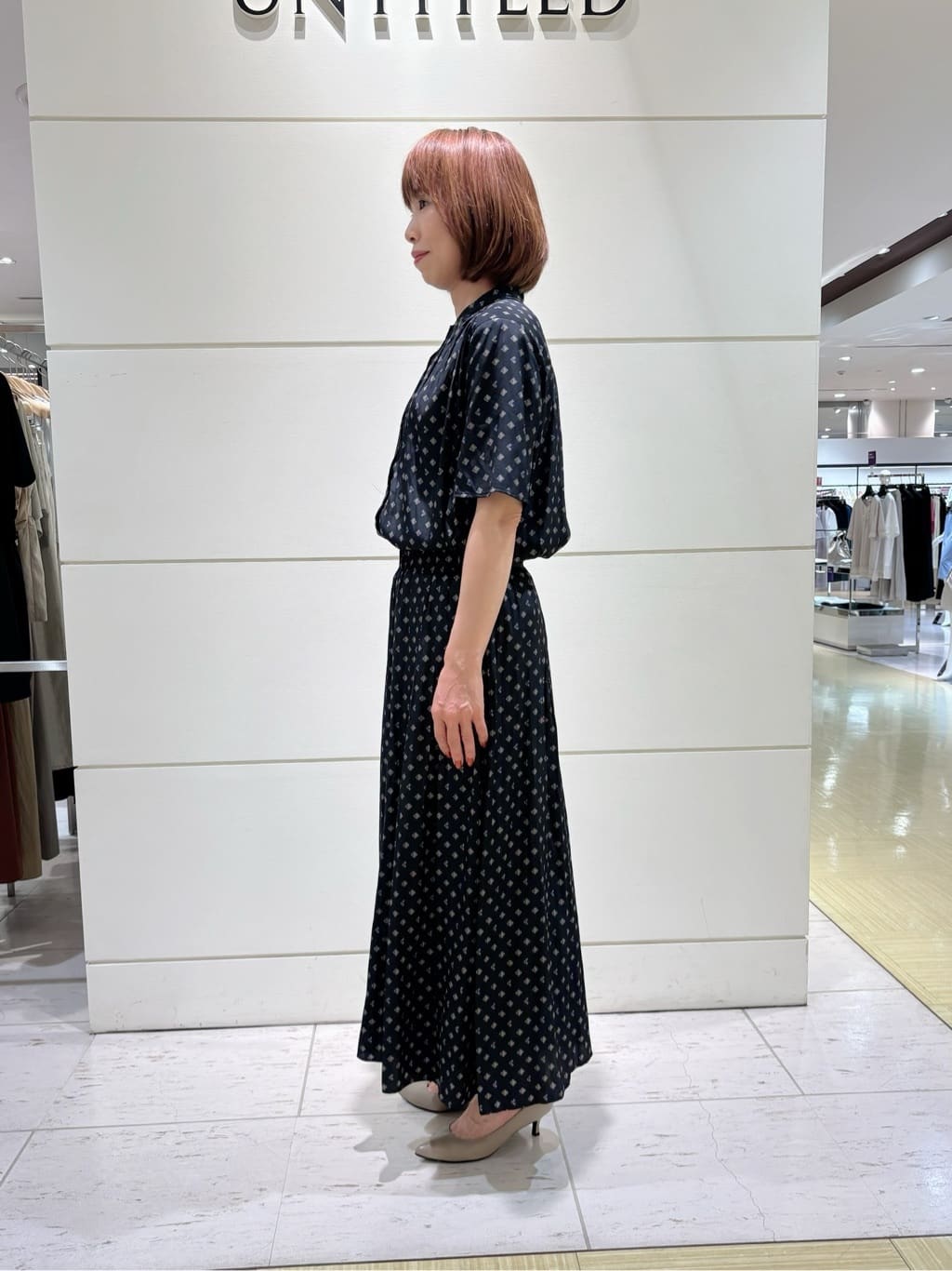 Satoさんの「UNTITLED｜【セットアップ可/リラクシー/通勤】スクエアジオメ柄ブラウス」を使ったコーディネート