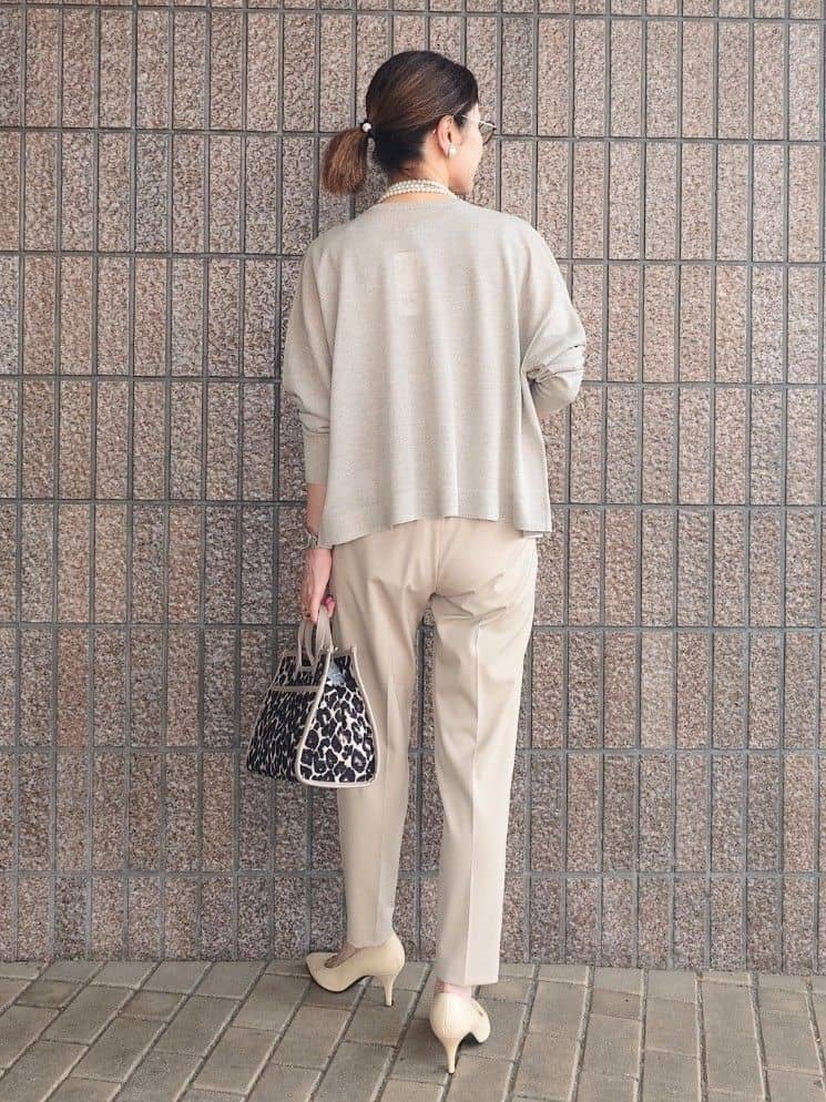MUTSUKOさんの「UNTITLED｜【アンサンブル可/洗える】シアーノースリーブ プルオーバー」を使ったコーディネート