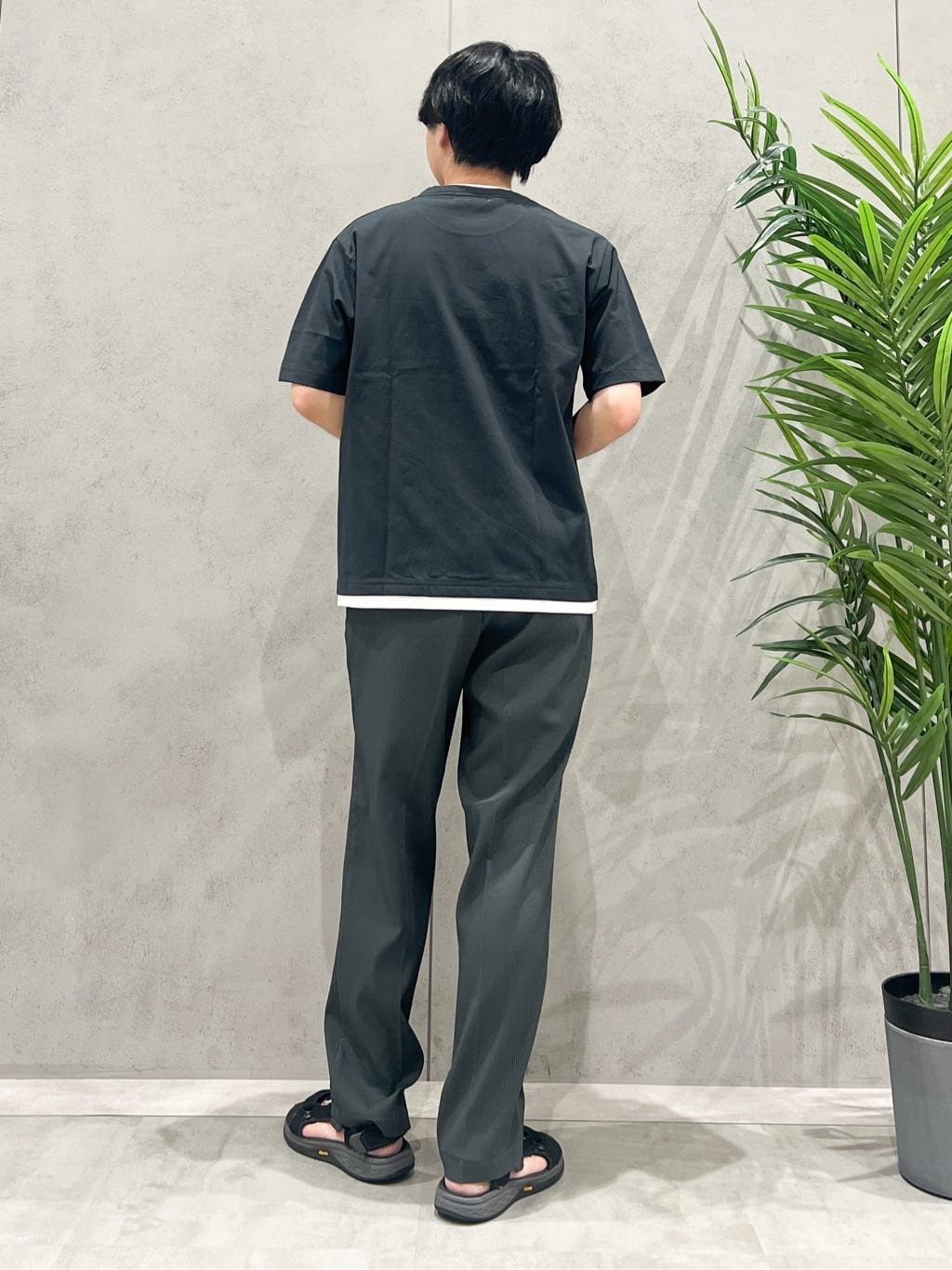 SHI-MAさんの「THE SHOP TK｜楊柳フェイクレイヤード半袖Tシャツ 【吸水速乾/毛玉になりにくい/洗濯機OK】」を使ったコーディネート