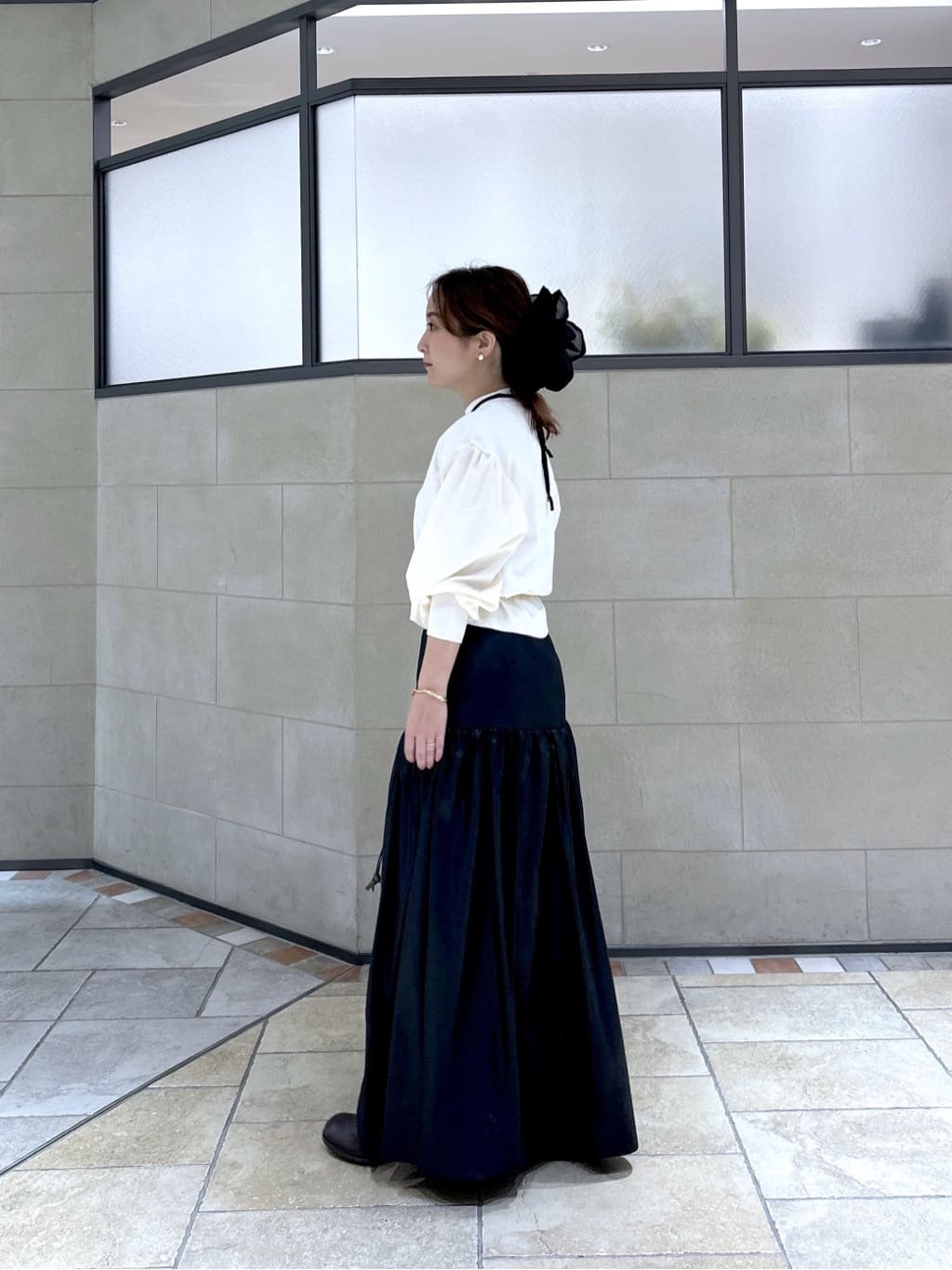 よねさんの「INDIVI｜【再入荷】ファブリックフォルムスリーブニット」を使ったコーディネート