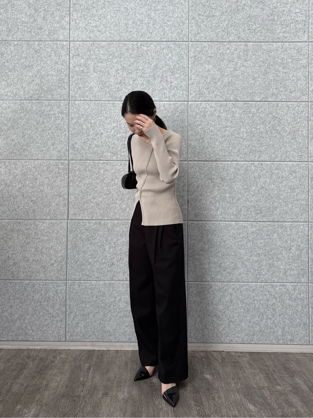 ひなさんの「INDIVI｜Comfy SET UP｜イージーストレートワイドパンツ【セットアップ対応／通勤/カセット服】」を使ったコーディネート
