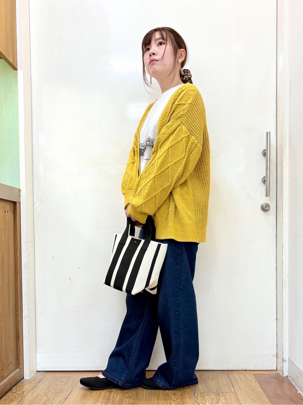 だいわさんの「SHOO･LA･RUE｜グラフィックアソート ベーシックロンT」を使ったコーディネート