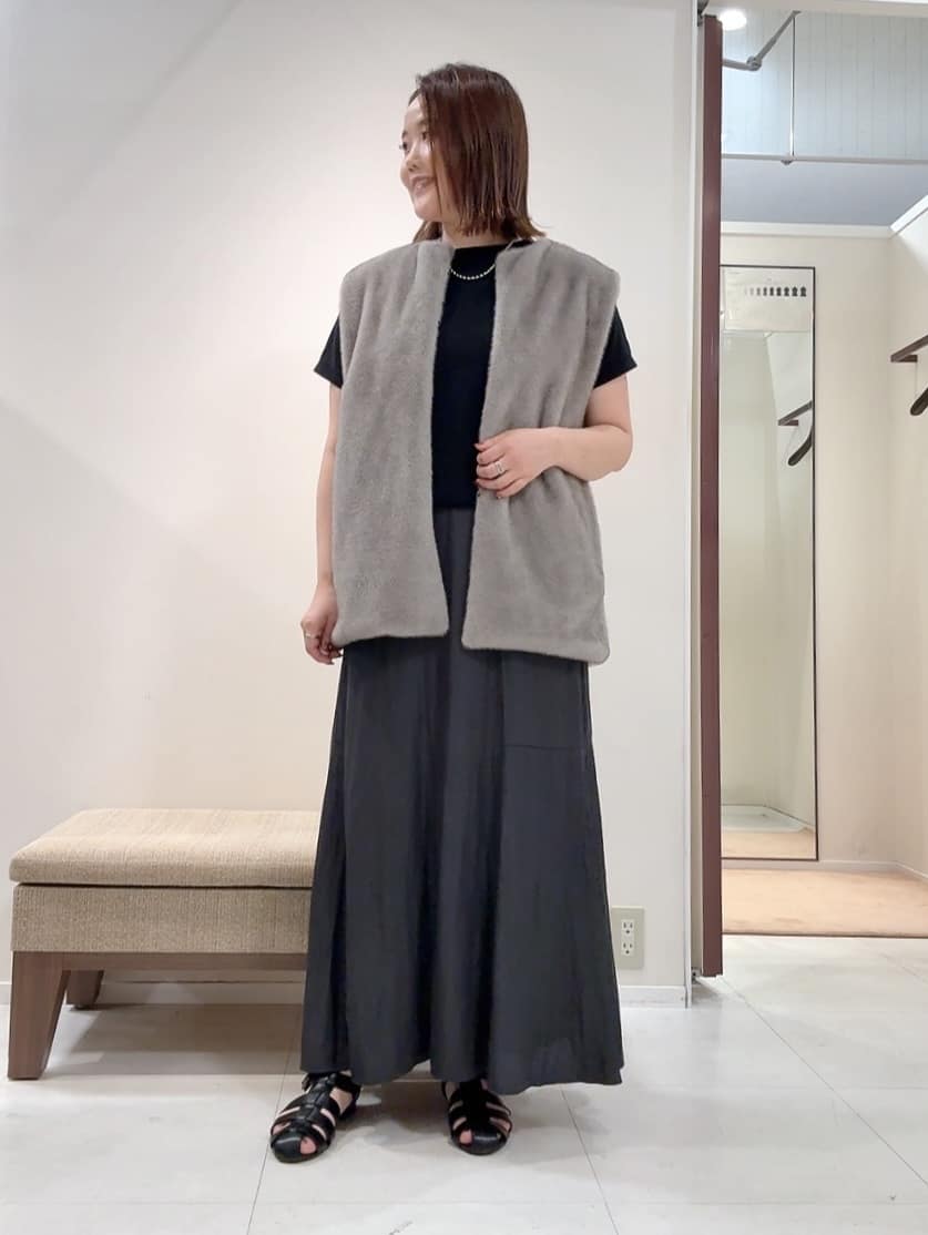 YUIさんの「UNTITLED｜【洗える/前後2WAY】ネックプルオーバーニット」を使ったコーディネート