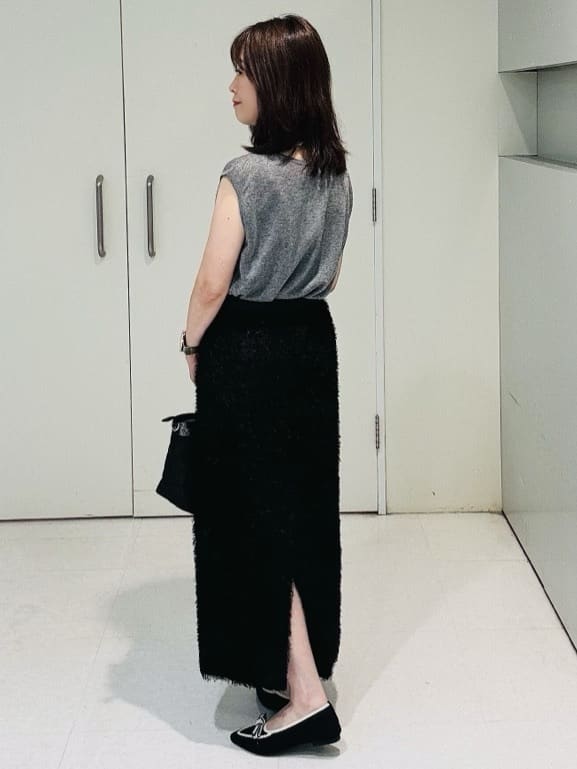 makiさんの「UNTITLED｜【アンサンブル可/洗える】シアーノースリーブ プルオーバー」を使ったコーディネート