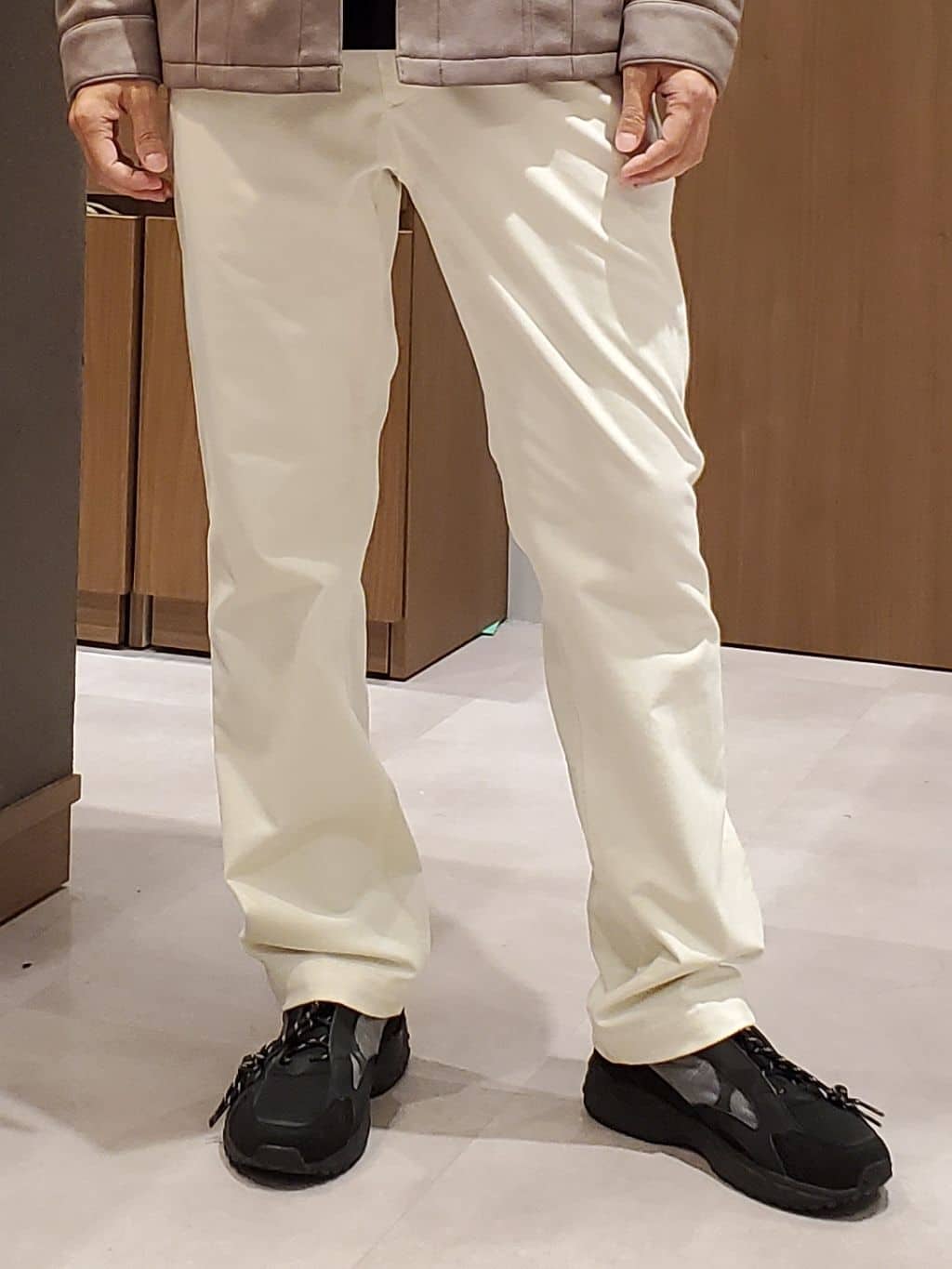 ishidaさんの「TAKEO KIKUCHI｜ストレッチ テーラードＴシャツ」を使ったコーディネート