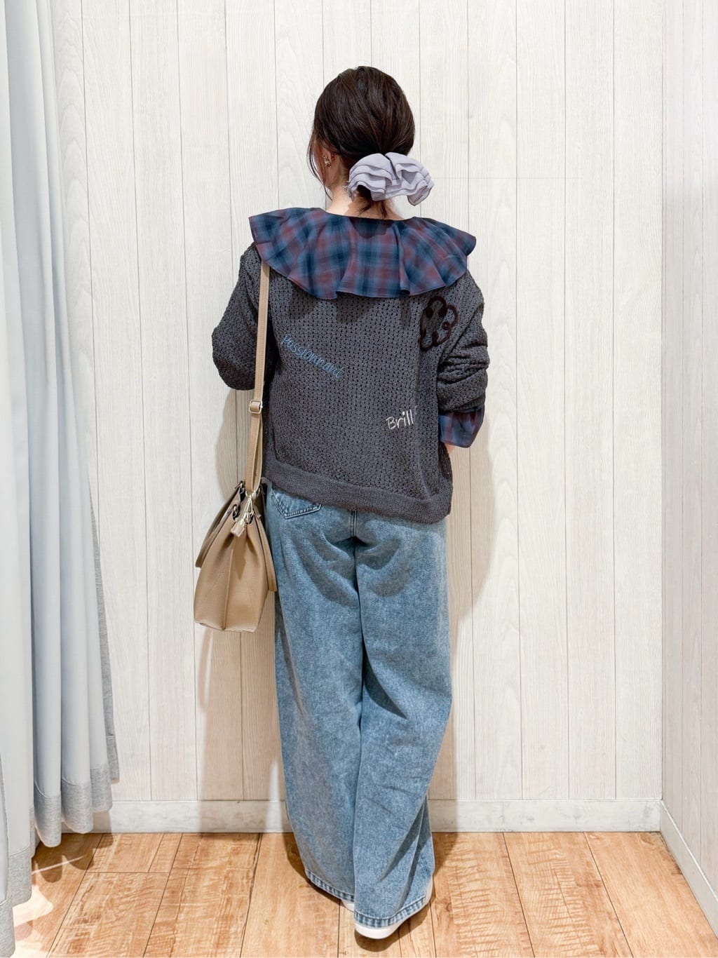 愛さんの「SHOO･LA･RUE｜コード刺繍アソートメッシュカーディガン」を使ったコーディネート