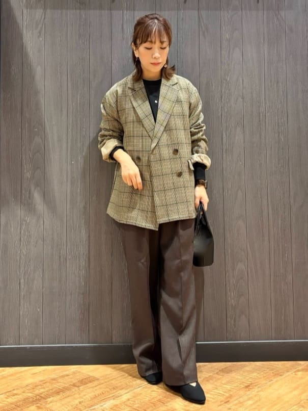 meiさんの「SHOO･LA･RUE｜【洗濯機可/S-LL/高レビュー】上品シルエットで美しい イージーワイドパンツ」を使ったコーディネート