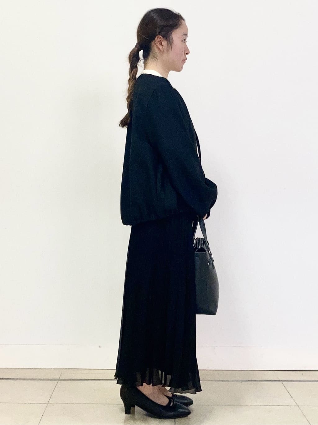 tomominさんの「Reflect｜【ライトアウター／ゆったり羽織れる／気軽な羽織りに◎】ライトブルゾン」を使ったコーディネート