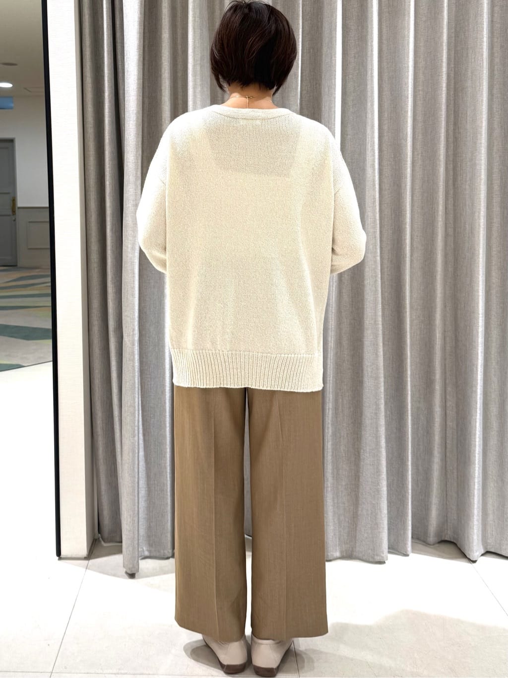Satさんの「COUP DE CHANCE｜【手洗い可／日本製】きれいめデニム風パンツ」を使ったコーディネート
