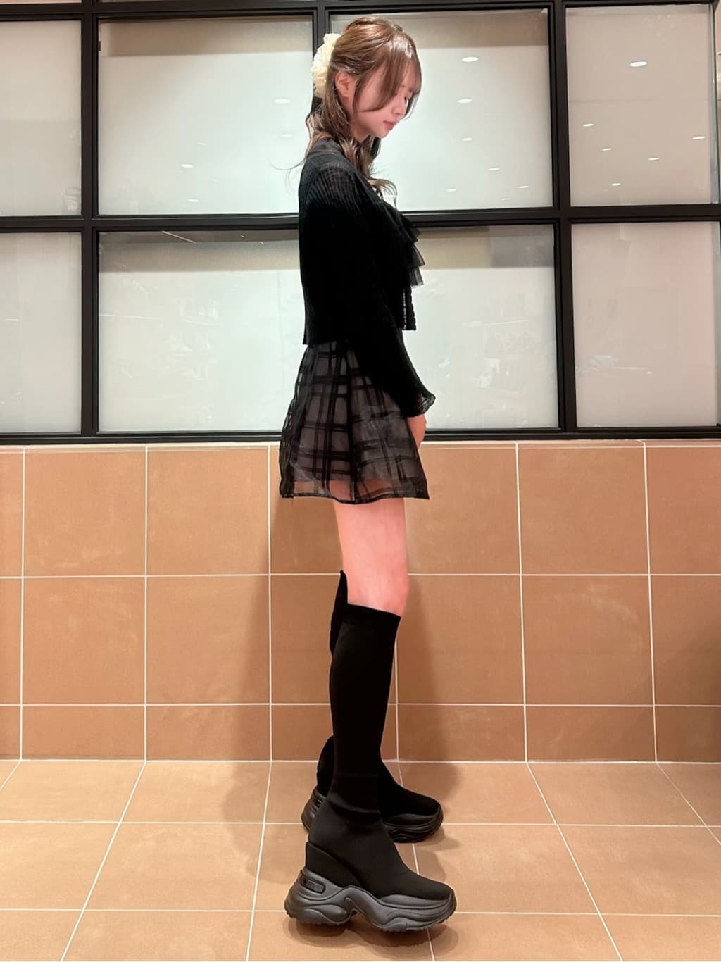 Arisaさんの「ESPERANZA｜スニーカーソールストレッチロングブーツ」を使ったコーディネート