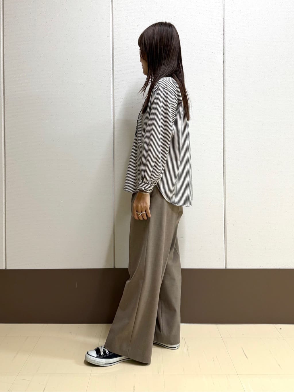 mamiさんの「INDIVI｜【洗える】胸元タックフリル長袖ブラウス」を使ったコーディネート