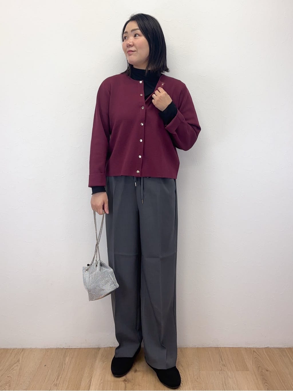 Takeさんの「OPAQUE.CLIP｜ロングロゴTシャツ【洗濯機OK】」を使ったコーディネート