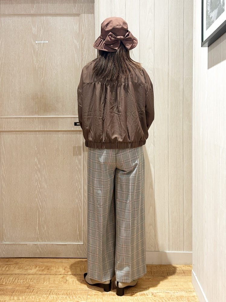 yukaさんの「SHOO･LA･RUE｜【S-LL】寒暖差のある時期に 大人上品なシアーブルゾン」を使ったコーディネート