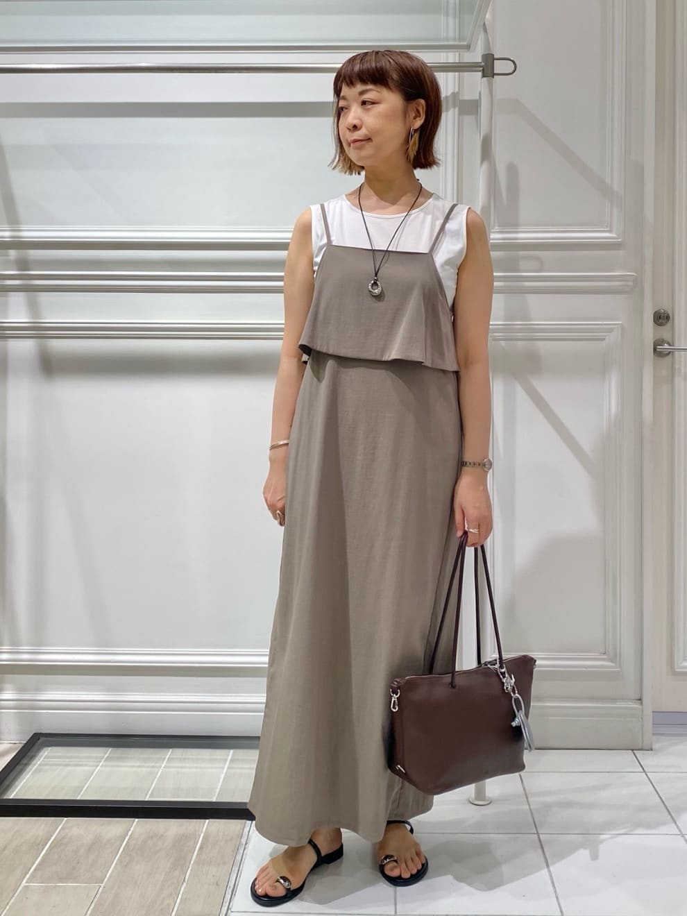 AKKOさんの「UNTITLED｜【接触冷感／コットン100／洗える／丸首】ノースリーブ天竺プルオーバー」を使ったコーディネート
