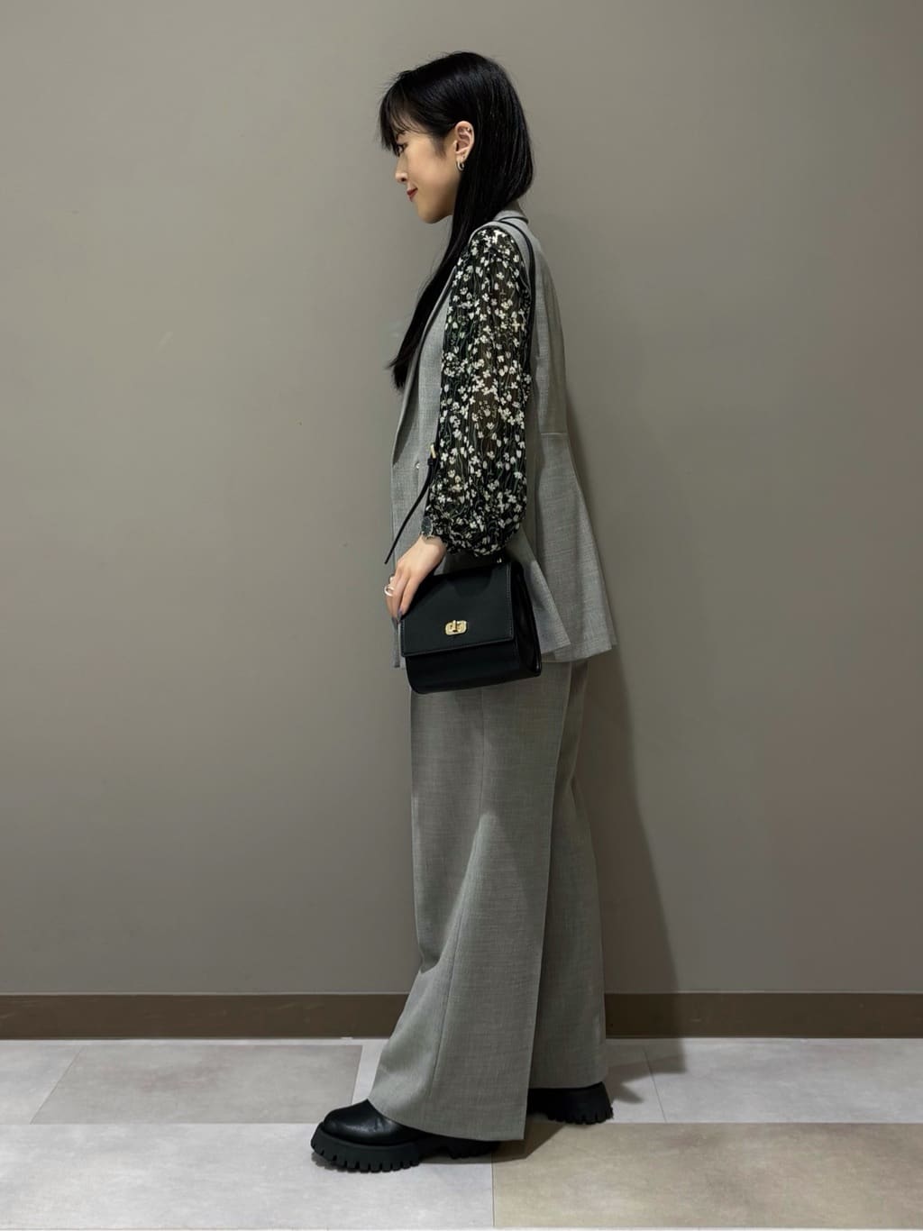 KEIKOさんの「INDIVI｜【セットアップ可能】凹凸ストレッチ素材テーラードカラージレジャケット」を使ったコーディネート