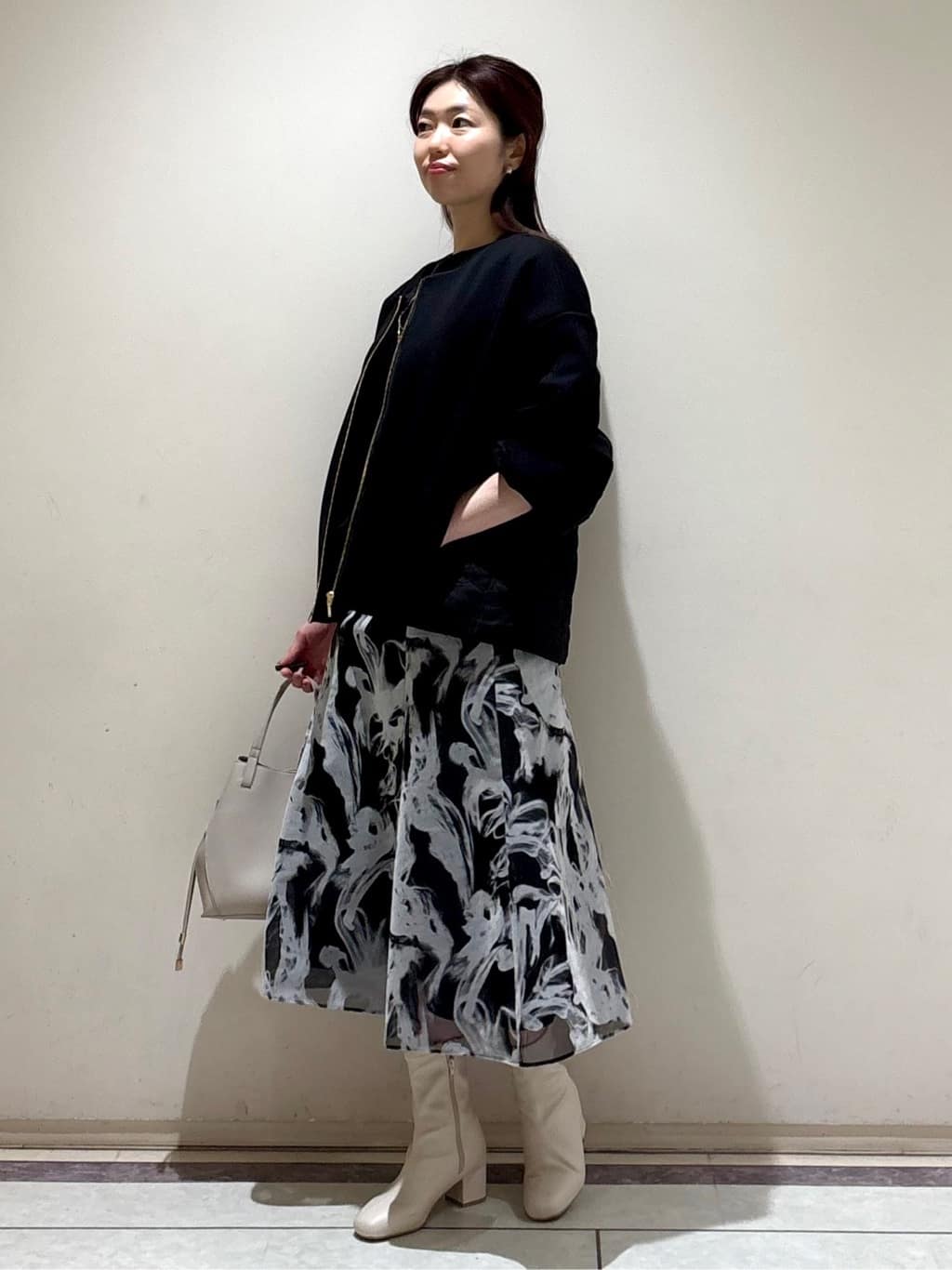 sakiさんの「COUP DE CHANCE｜【手洗い可／日本製】フラワー柄プリントスカート」を使ったコーディネート