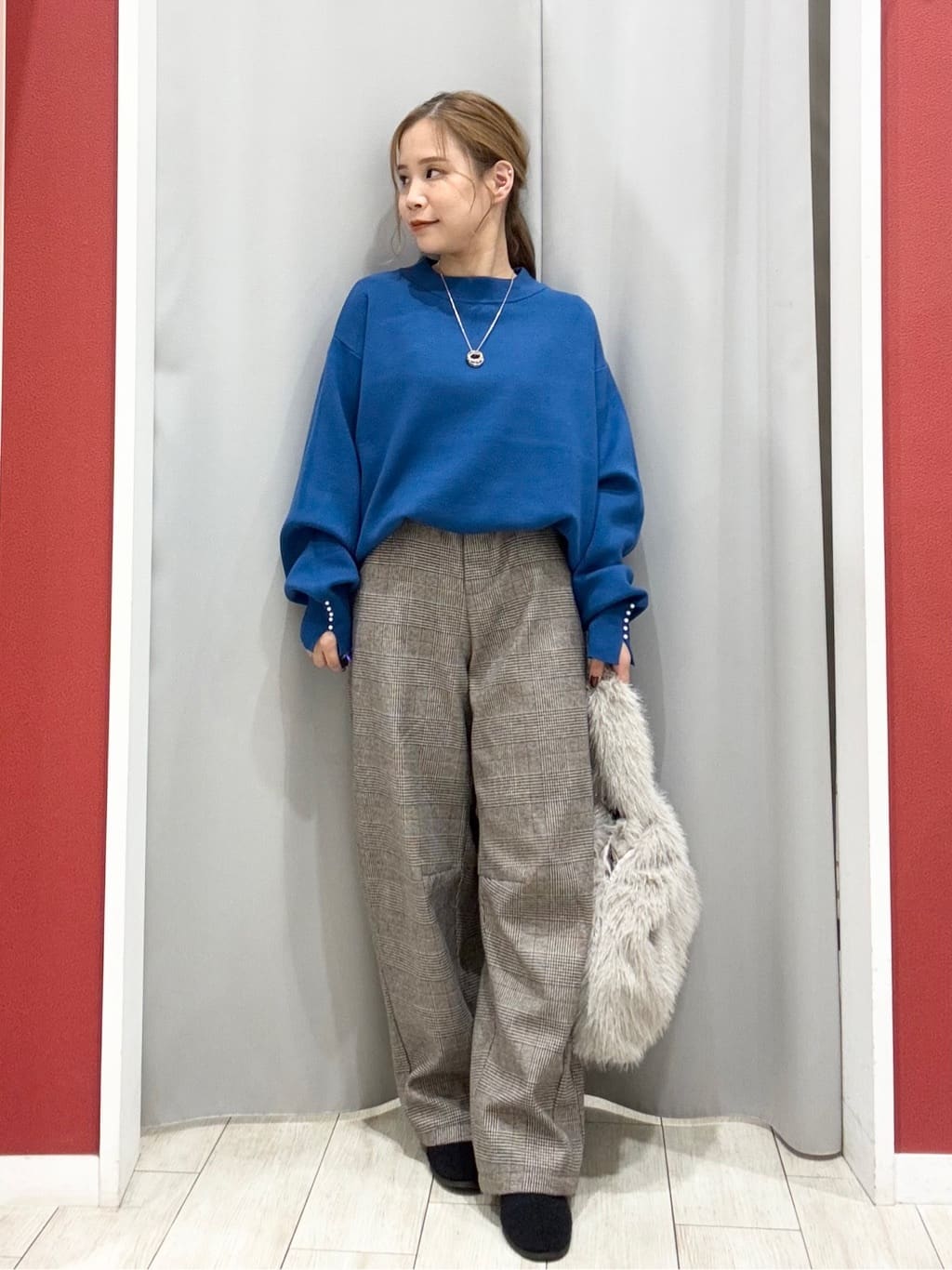 shioさんの「SHOO･LA･RUE｜【あったか】クラシカルなチェック柄 裏起毛カーブパンツ」を使ったコーディネート