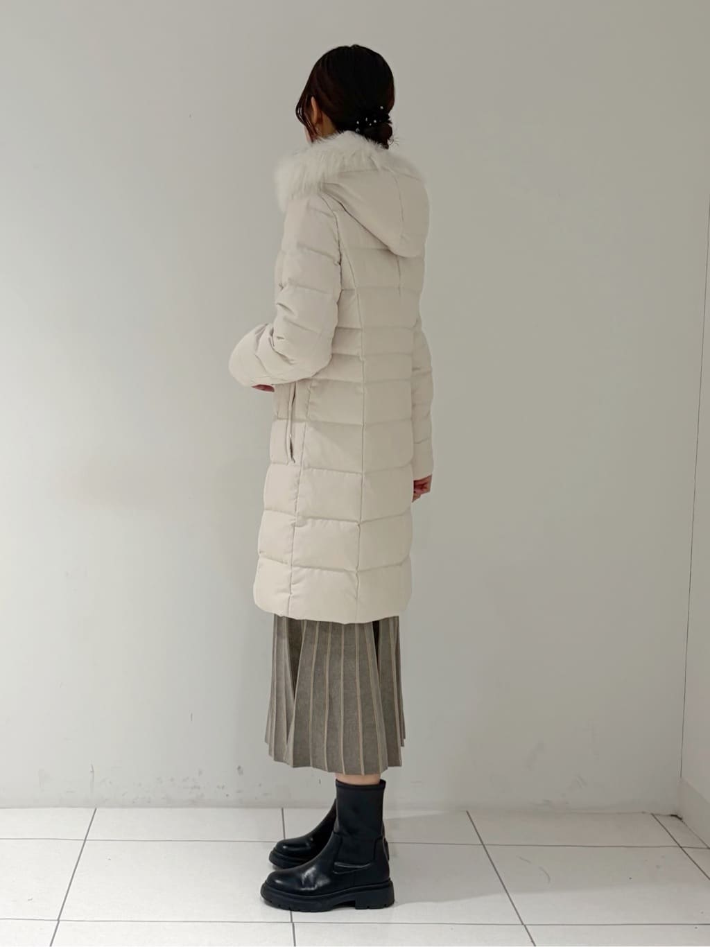 shioriさんの「INDIVI｜【洗える／SETUP可能】ジャカードボートネックニット」を使ったコーディネート