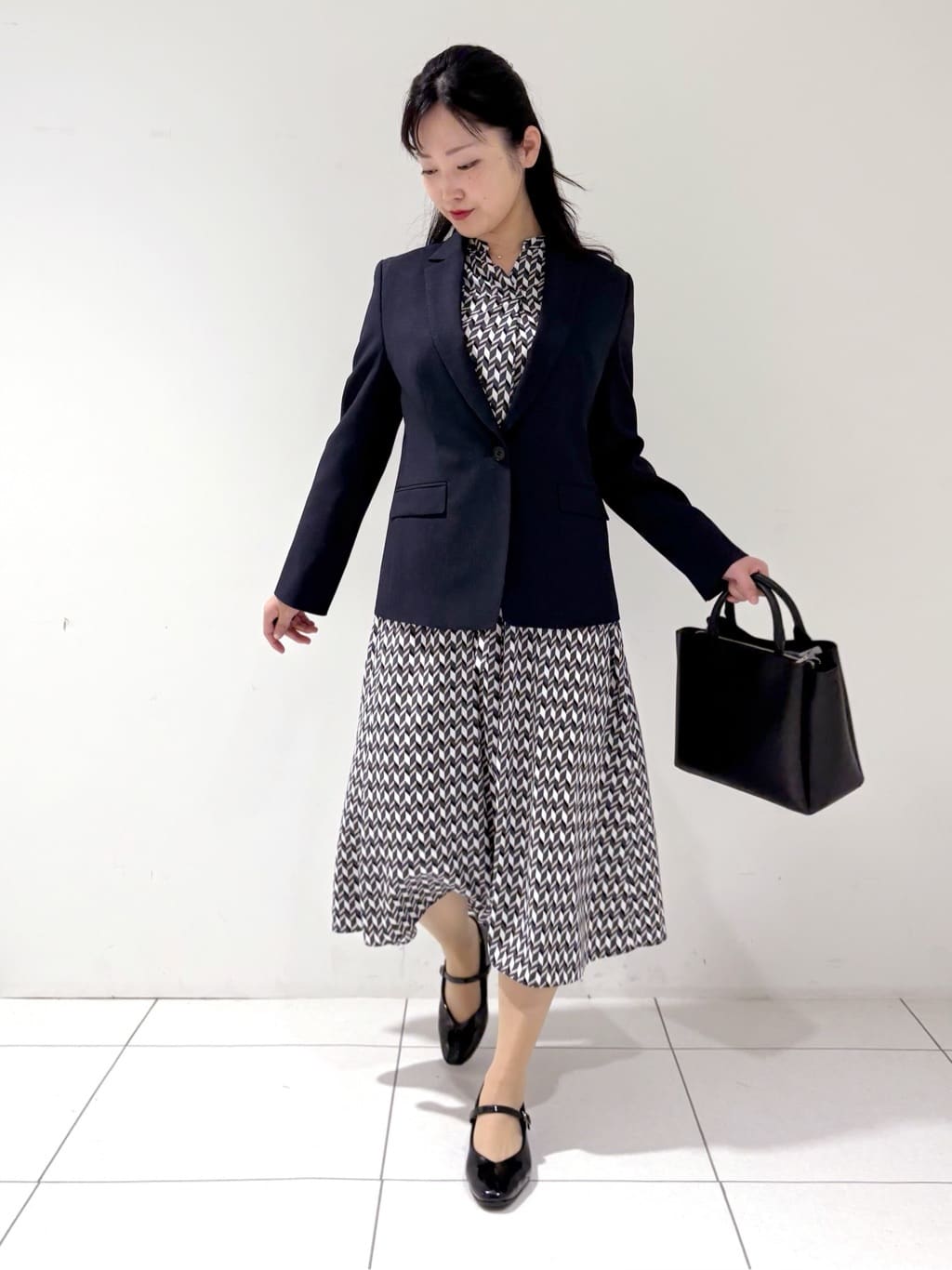 momokoさんの「INDIVI｜【洗える／通勤／スーツ】メランジストレッチ テーラージャケット」を使ったコーディネート