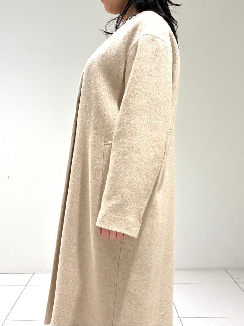 momokoさんの「INDIVI｜【軽量／ウール混】ライトフォルム ロングコート」を使ったコーディネート
