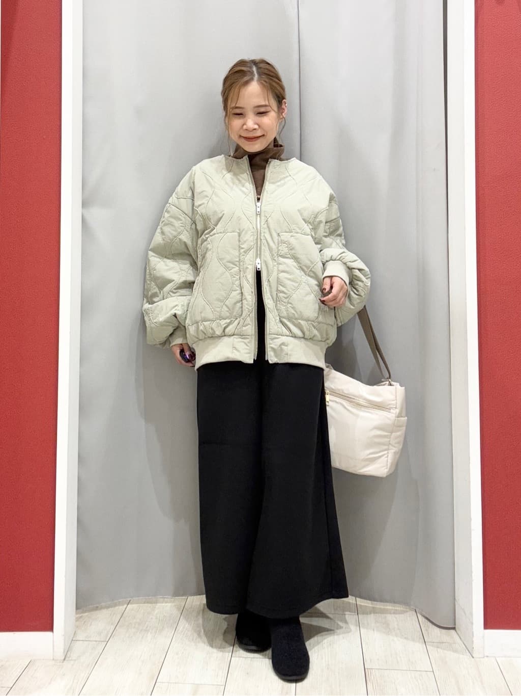 shioさんの「SHOO･LA･RUE｜【洗濯機可】美脚見え あったか圧縮ニット ガウチョパンツ」を使ったコーディネート