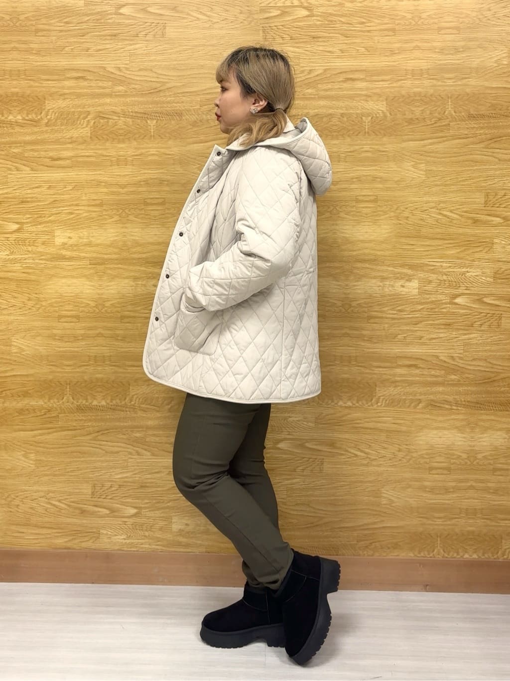 ぁむさんの「SHOO･LA･RUE｜【洗濯機可/S-LL】フィット感が心地よい ハイパーストレッチスキニー裏起毛」を使ったコーディネート