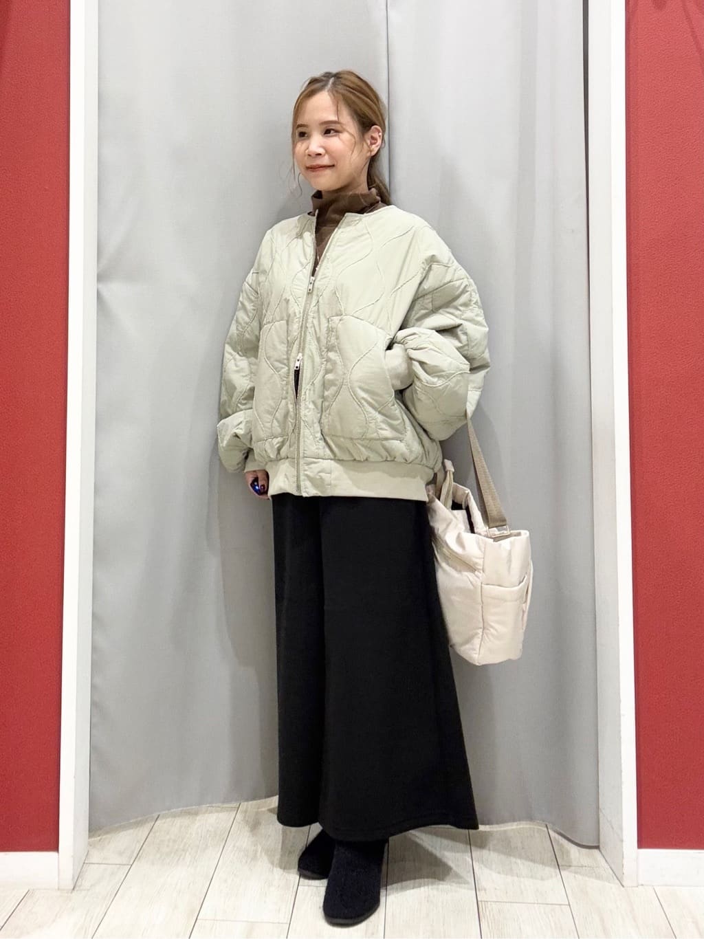 shioさんの「SHOO･LA･RUE｜【洗濯機可】美脚見え あったか圧縮ニット ガウチョパンツ」を使ったコーディネート