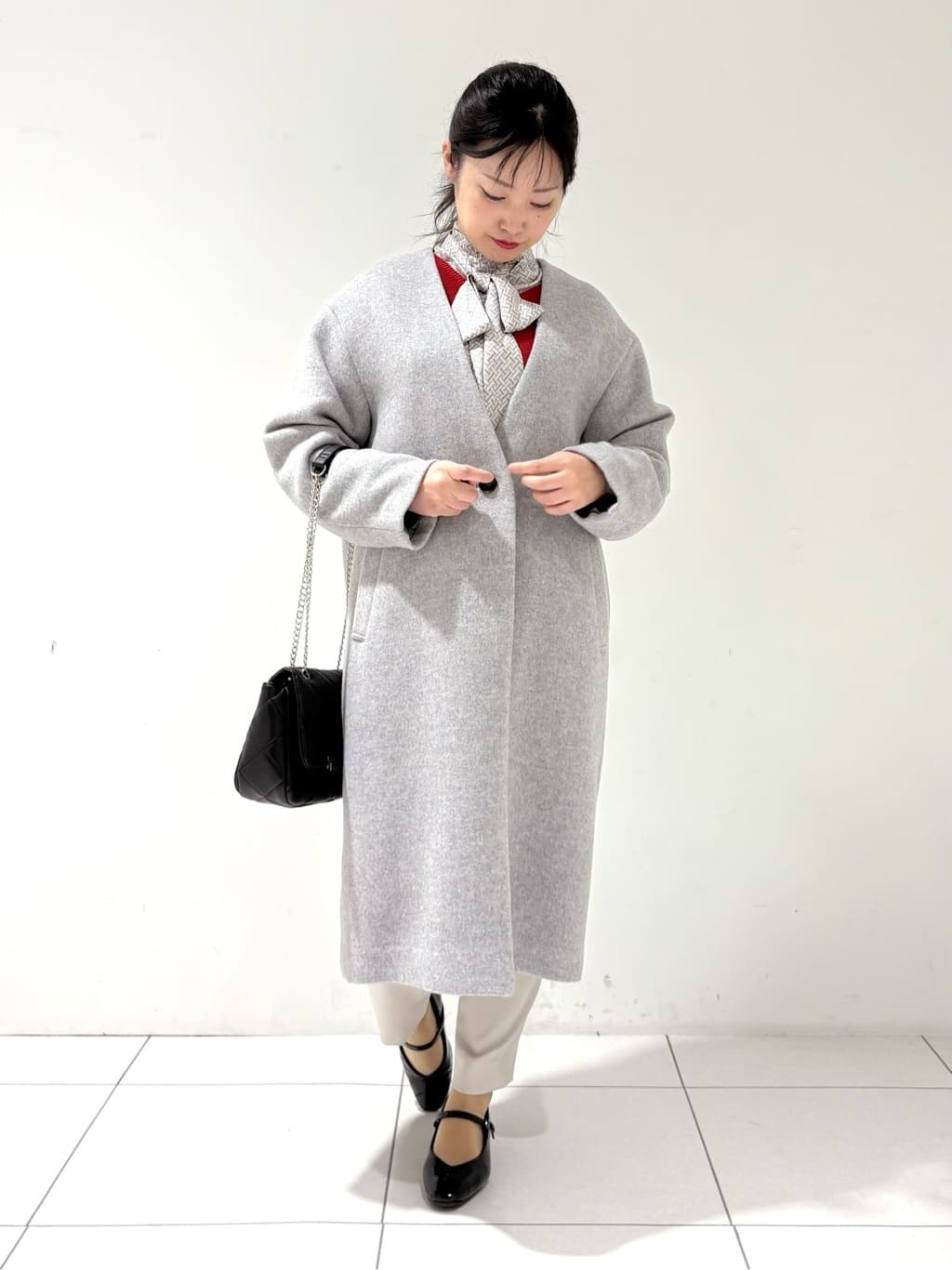 momokoさんの「INDIVI｜【軽量／ウール混】ライトフォルム ロングコート」を使ったコーディネート