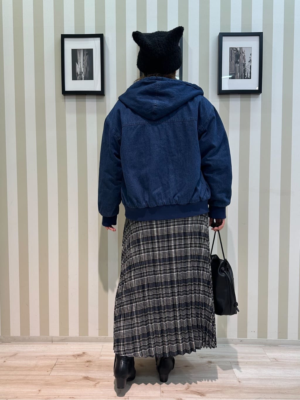みさぼうさんの「SHOO･LA･RUE｜【ダブルZIP】大人カジュアルスタイルに デニム中綿フーディーブルゾン」を使ったコーディネート