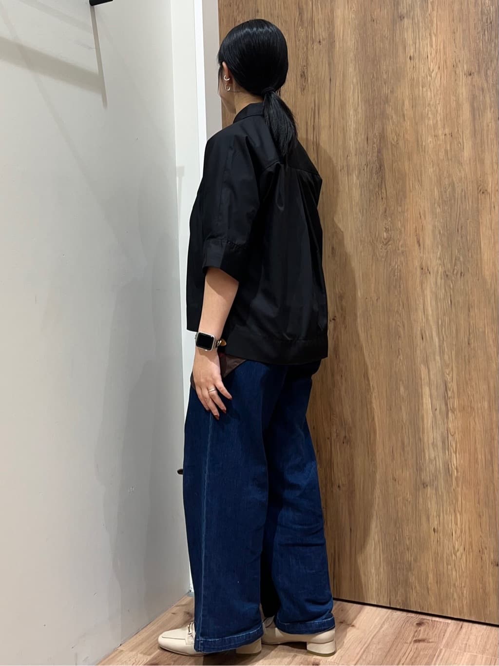 Reinaさんの「grove｜柄アソート大判スカーフ」を使ったコーディネート