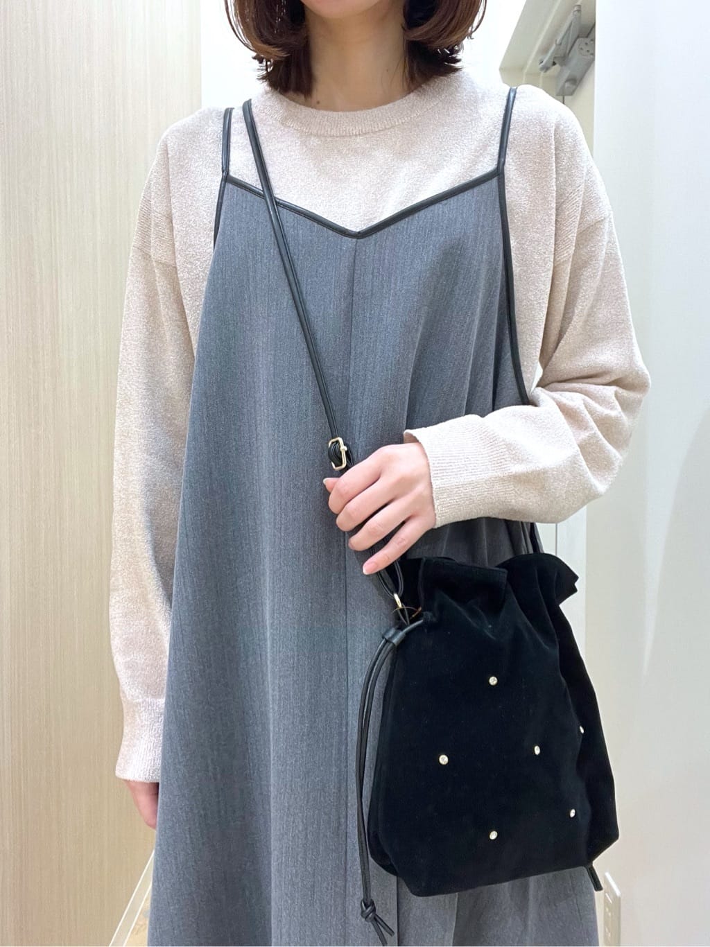  おまつさんの「grove｜【体型カバー/レイヤード】へリンボンキャミワンピース」を使ったコーディネート