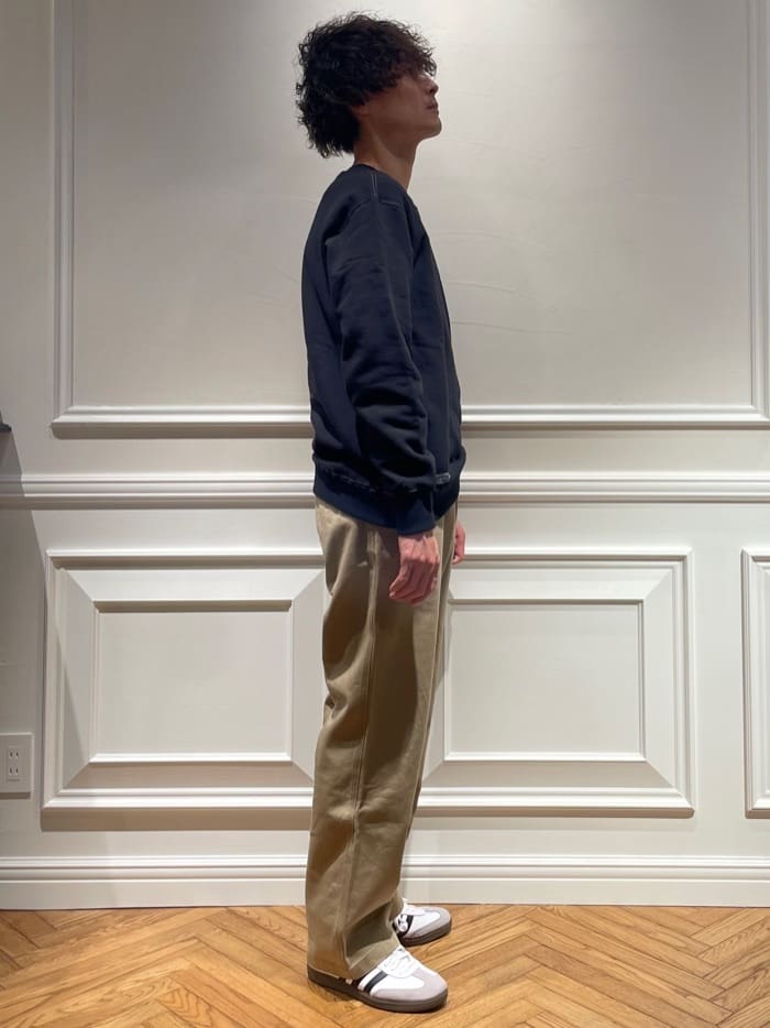 橋本さんの「DRESSTERIOR｜ヴィンテージ アルティメットチノパンツ」を使ったコーディネート