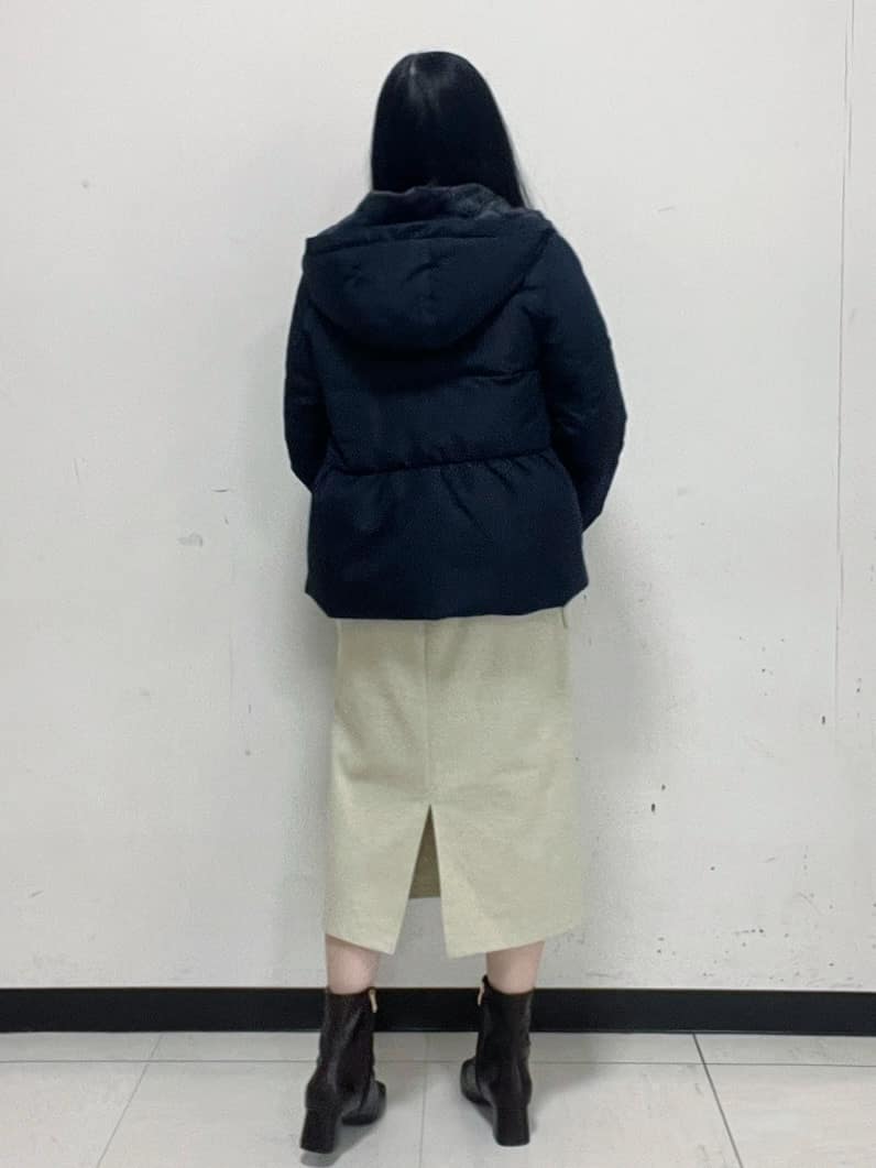 Hitomiさんの「index｜KAWADAダウンペプラムショートコート【撥水／洗濯機OK／静電気防止裏地】」を使ったコーディネート