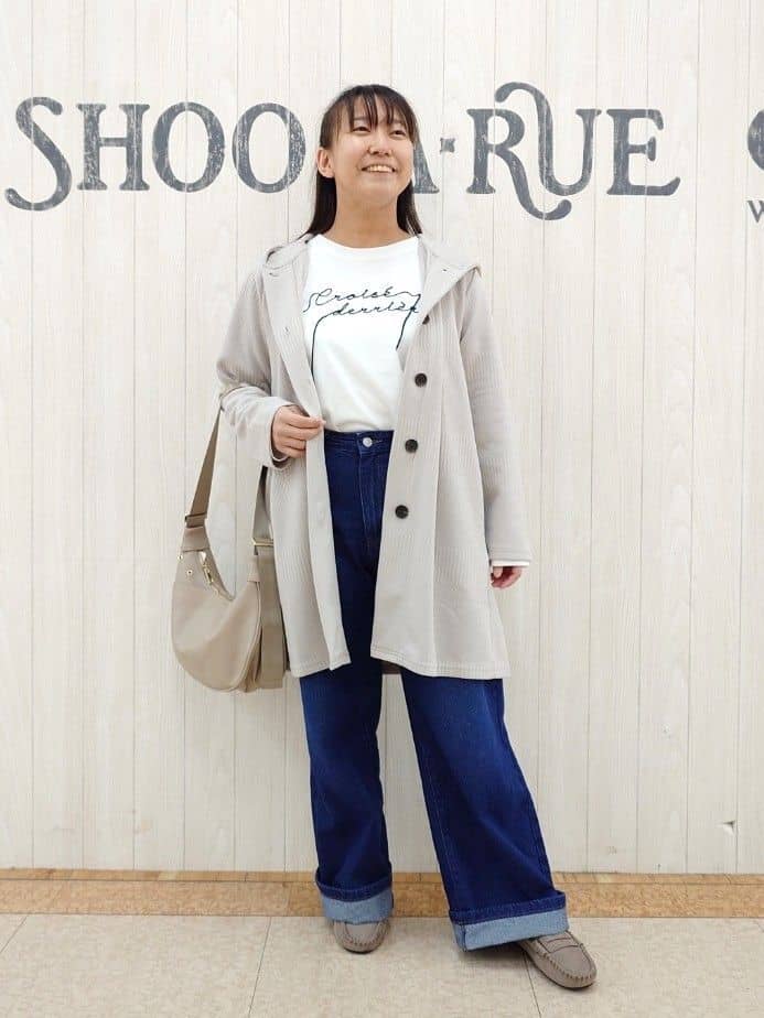 とろろさんの「SHOO･LA･RUE｜【高レビュー/体型カバー】しながらスマートに魅せる ラインジャカードコーディガン」を使ったコーディネート