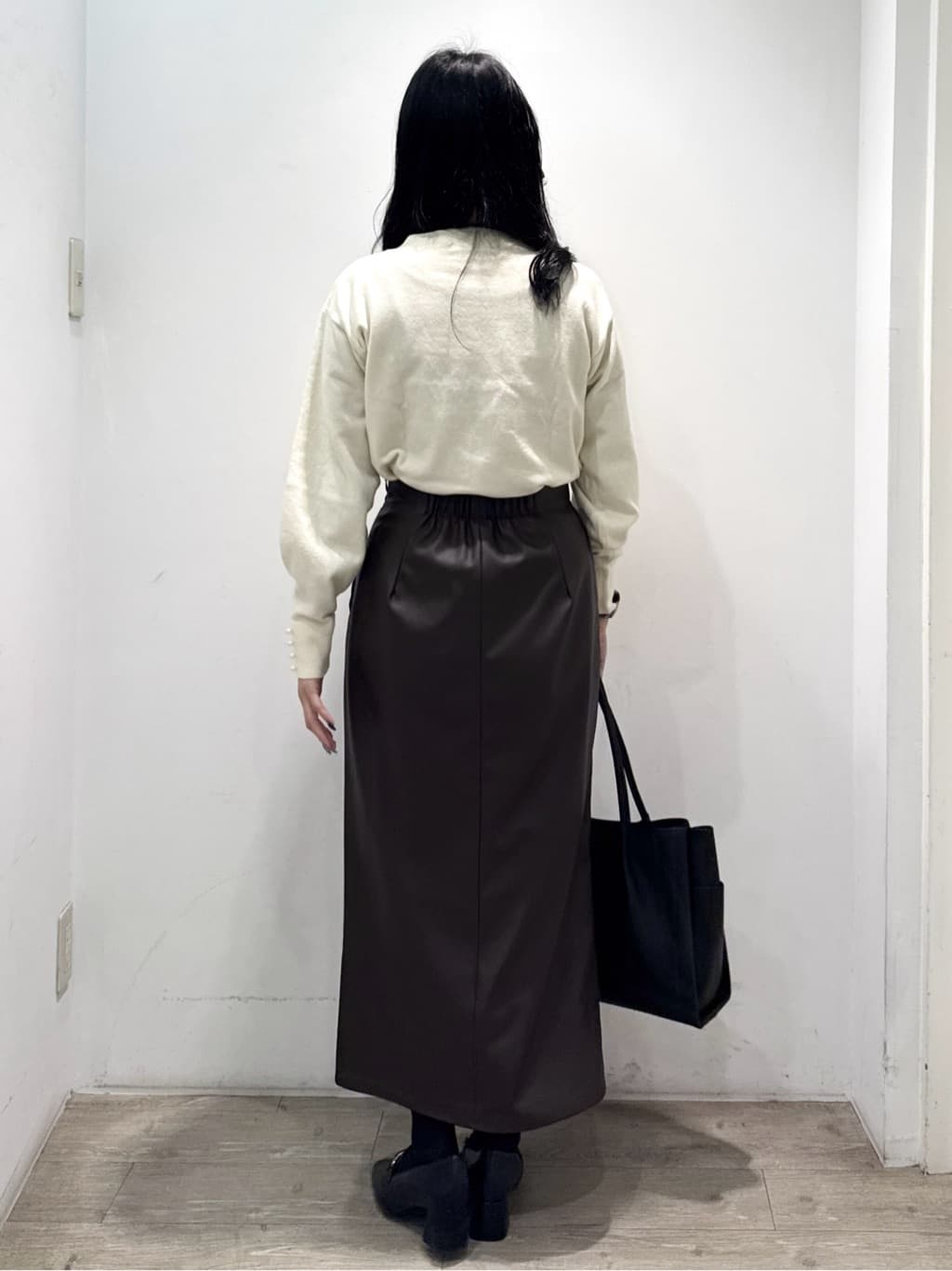 yuicciさんの「OPAQUE.CLIP｜ストレッチダブルポケットタイトスカート【洗える】」を使ったコーディネート