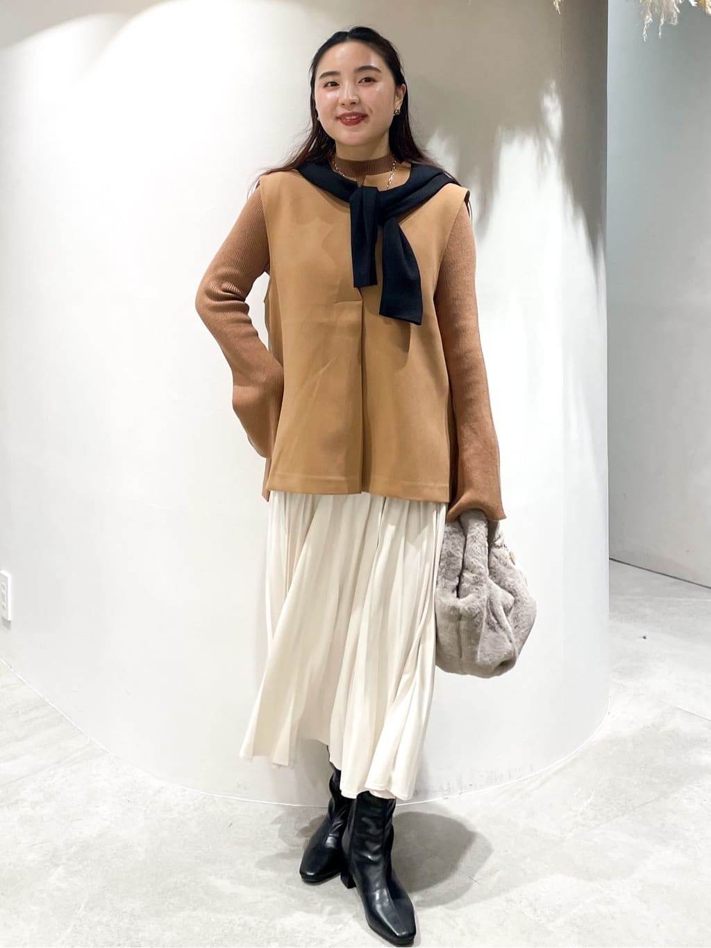 かりんさんの「OPAQUE.CLIP｜クルーニットカーディガン／エクストラファインメリノウール【THEシリーズ／洗濯機OK】」を使ったコーディネート
