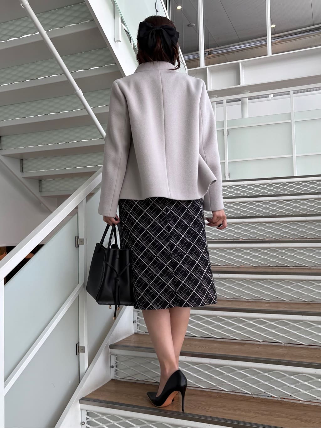 MISAKIさんの「COUP DE CHANCE｜【日本製】スタンドカラーのショート丈コート」を使ったコーディネート