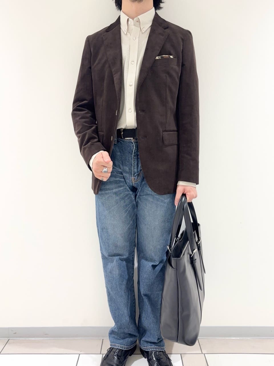 及川さんの「TAKEO KIKUCHI｜【Sサイズ～】ストレッチコーデュロイ ジャケット」を使ったコーディネート