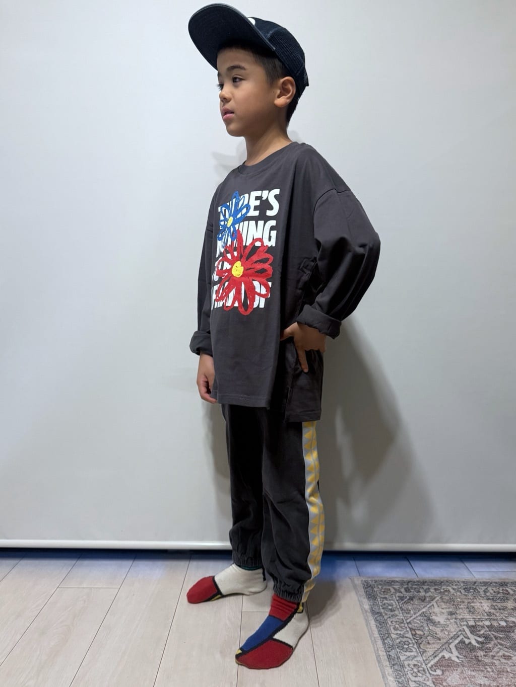 chさんの「THE SHOP TK｜【110－160／6色展開】コットン長袖Ｔシャツ/洗濯機OK」を使ったコーディネート