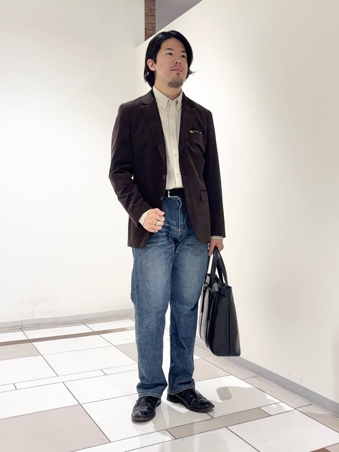 及川さんの「TAKEO KIKUCHI｜【Sサイズ～】ストレッチコーデュロイ ジャケット」を使ったコーディネート