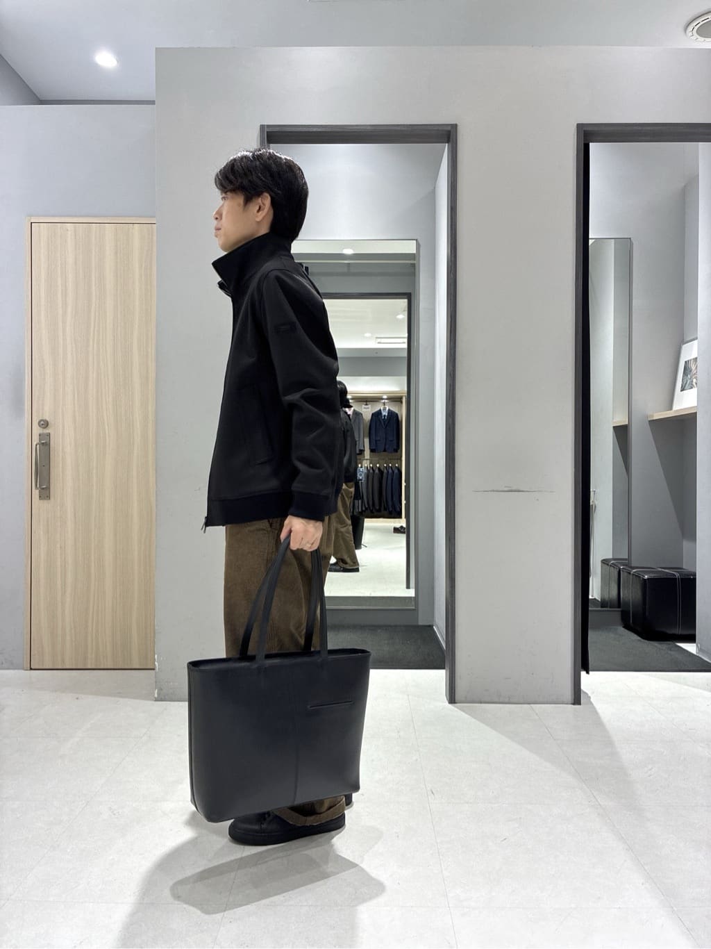 わいずみさんの「TAKEO KIKUCHI｜【JUST ONE LAYER】ダウンファブリック ジップアップ リブ ブルゾン」を使ったコーディネート