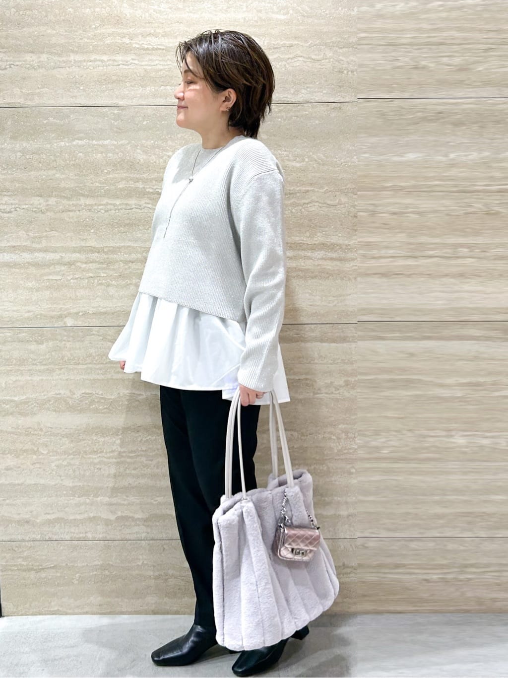 NAMIさんの「OPAQUE.CLIP｜《ツインセット》ショートラメニット&times;フレアタンクトップ【洗濯機OK】」を使ったコーディネート