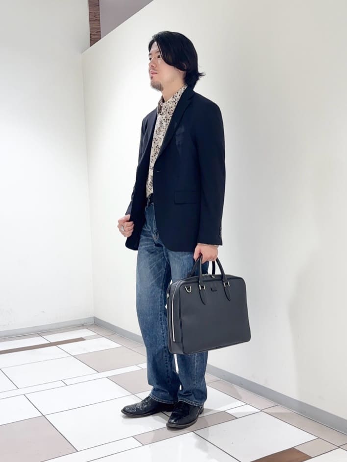 及川さんの「TAKEO KIKUCHI｜【360&deg;ストレッチ／セットアップ対応】None Of Stress ジャケット」を使ったコーディネート