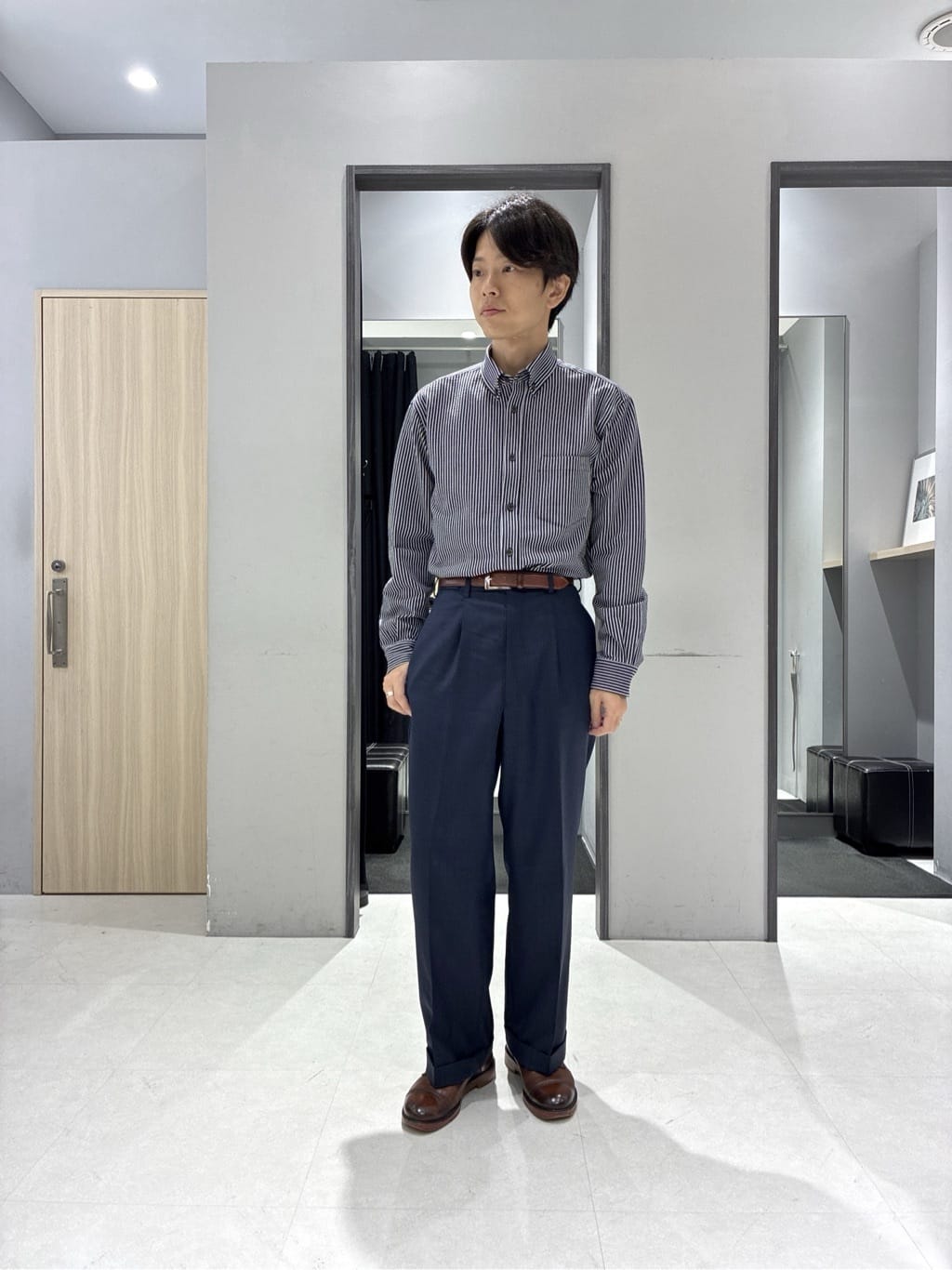 わいずみさんの「TAKEO KIKUCHI｜【尾州織】ショールカラー カーディガン」を使ったコーディネート