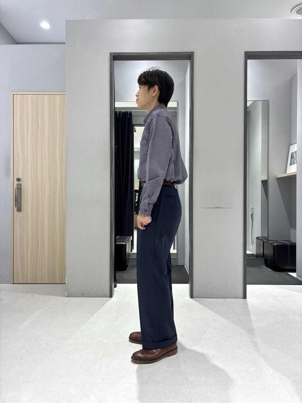 わいずみさんの「TAKEO KIKUCHI｜【尾州織】ショールカラー カーディガン」を使ったコーディネート