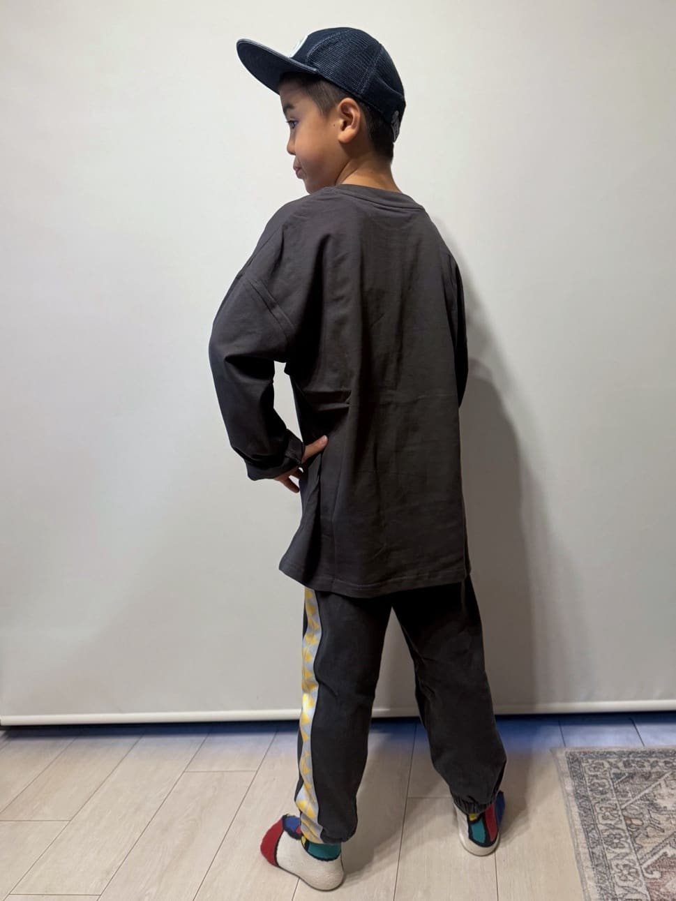 chさんの「THE SHOP TK｜【110－160／6色展開】コットン長袖Ｔシャツ/洗濯機OK」を使ったコーディネート