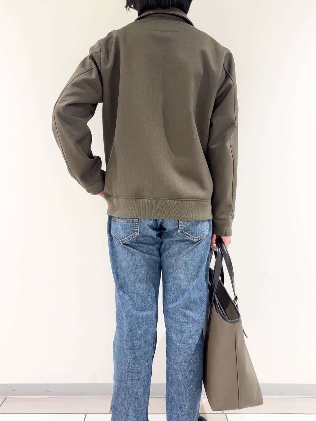 及川さんの「TAKEO KIKUCHI｜【JUST ONE LAYER】ダウンファブリック ジップアップ リブ ブルゾン」を使ったコーディネート