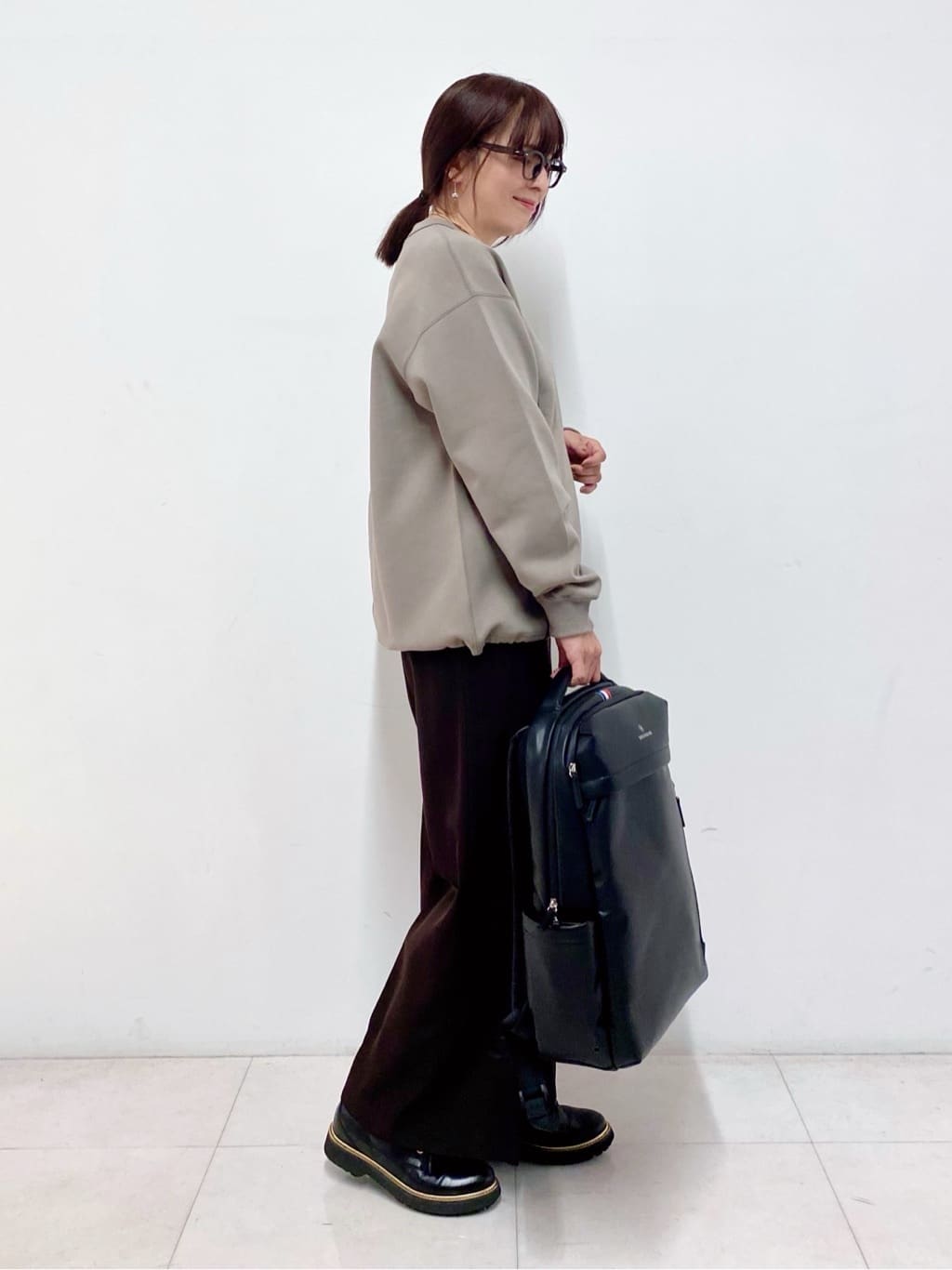 Sawaguchiさんの「DRESSTERIOR｜【撥水加工/荷重軽減】サスペンション リサイクルレザーバックパック」を使ったコーディネート