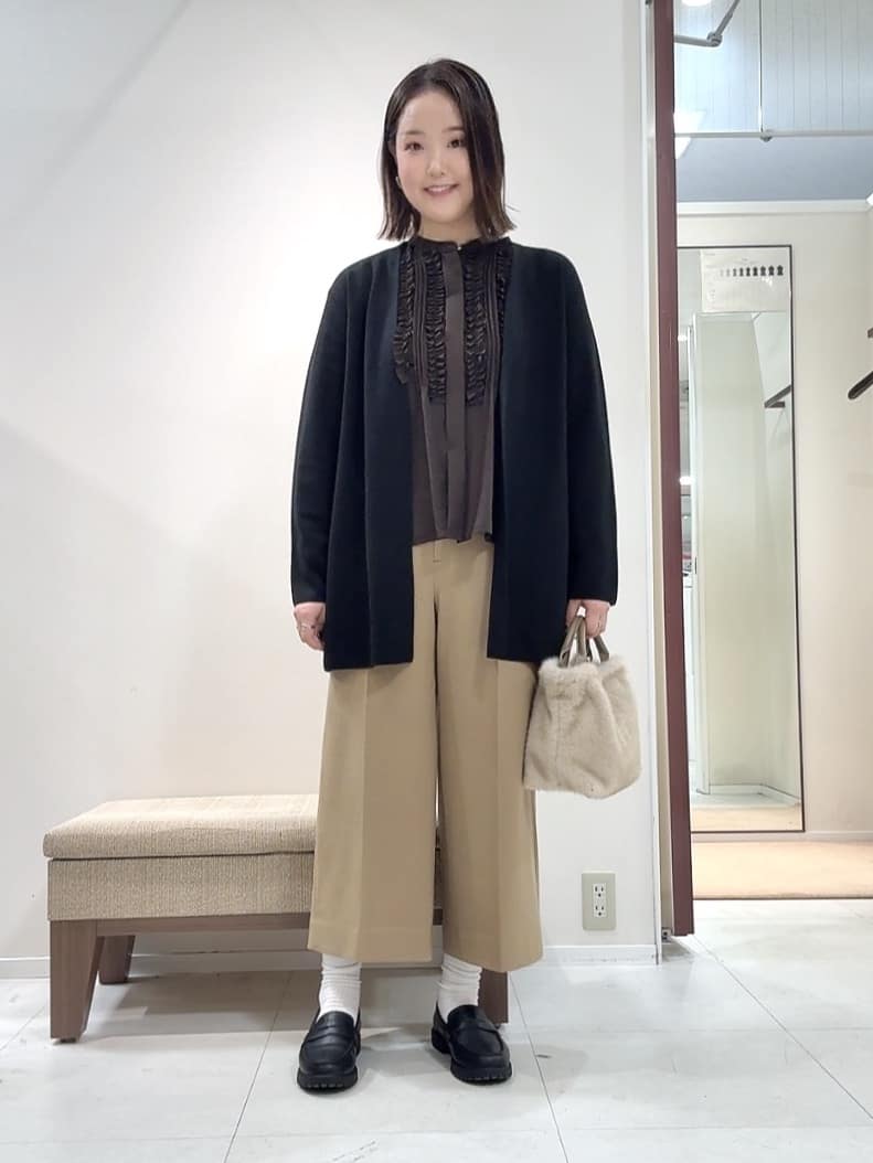 YUIさんの「UNTITLED｜【洗える/ボタンなし】ミラノリブカーディガン」を使ったコーディネート